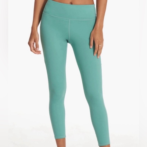 Power Stride Bra: Smoky Basil